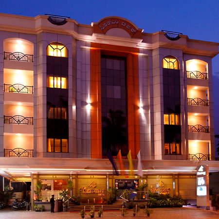 The President Hotel Bengalúr Exteriér fotografie